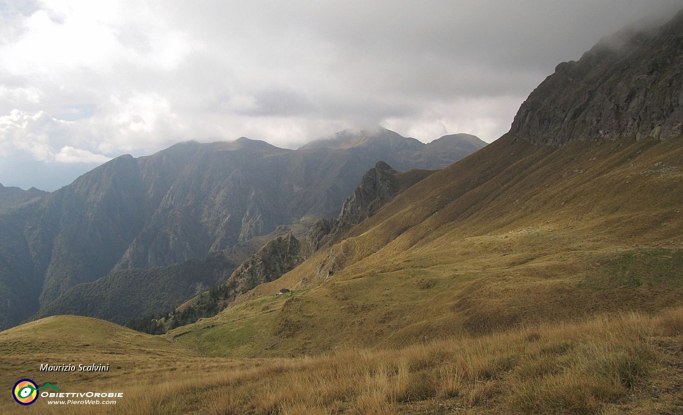 40 Dalla sella di Cima Fontane...JPG